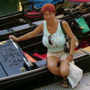 J’ai besoin d’un homme à genoux Roxanne - rencontre-Cougar-La Roquette-sur-Var